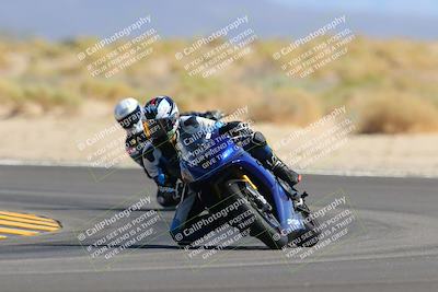 media/Oct-08-2022-SoCal Trackdays (Sat) [[1fc3beec89]]/Turn 16 (125pm)/